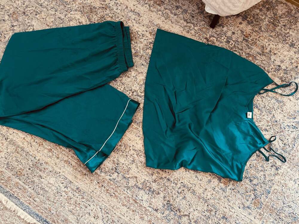 Women's Satin Cami and Pajama Pants Loungewear Set in Forest Green